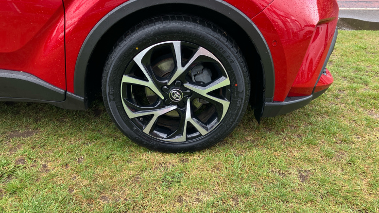 Toyota C-HR 1.8 Hybrid Design 5dr CVT Hybrid Hatchback